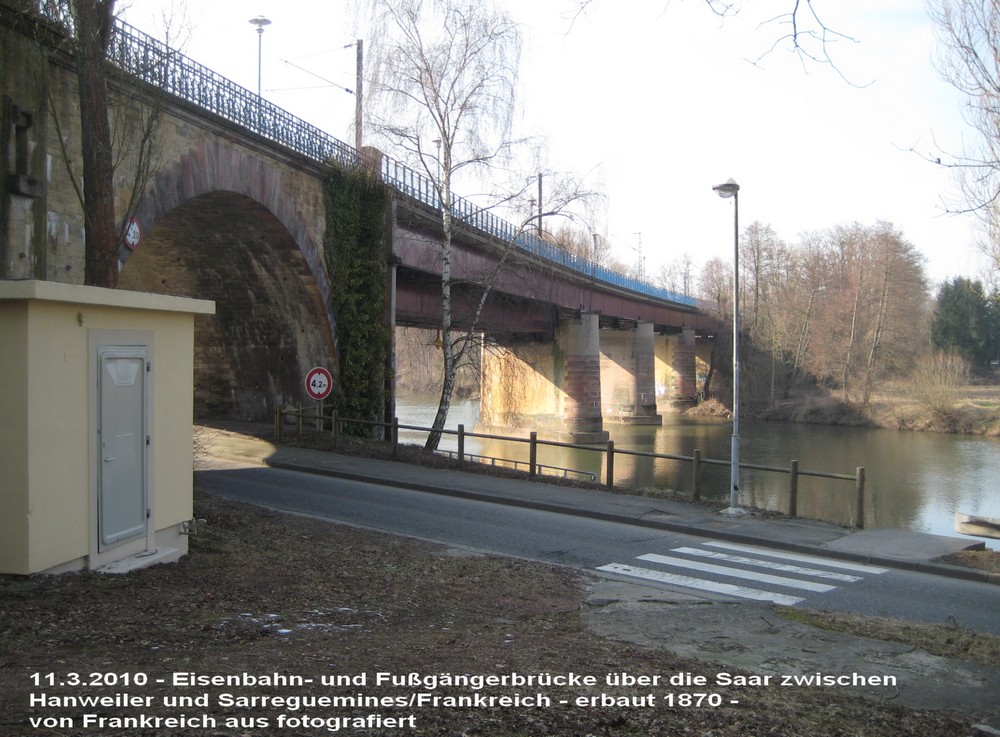 Eisenbahn- und Fußgängerbrücke über die Saar, 1870 erbaut